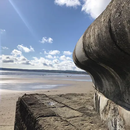 Vakantiehuis Bumblebee - Seaview And Balcony - Part Of The The Bay Village With Pool, Gym And Direct Access, Pub, Restaurant, Tennis And Meadows Walks Filey